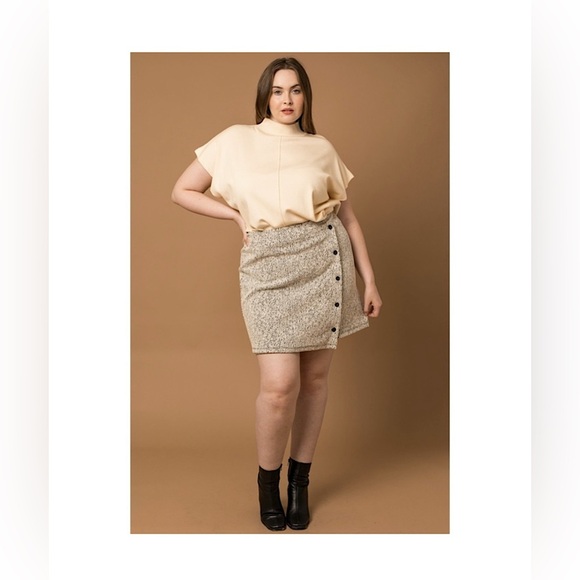 Gilli -Plus Size Button Down Knit Wrap Mini Skirt - Picture 1 of 3